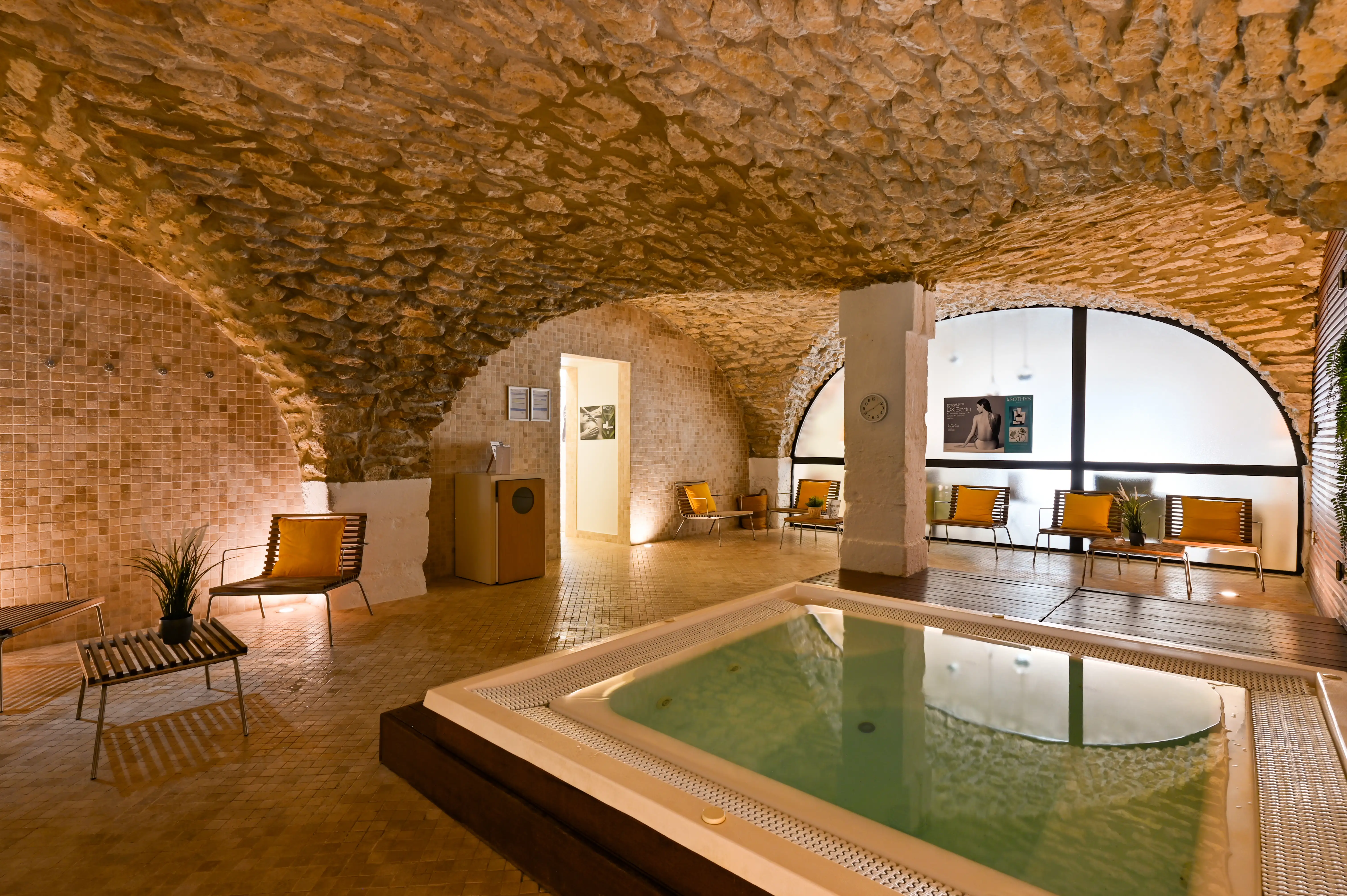 Accès spa & bain à remous